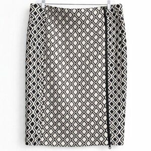 Lane Bryant Black & White Windowpane Jacquard Pencil Skirt • Size 16